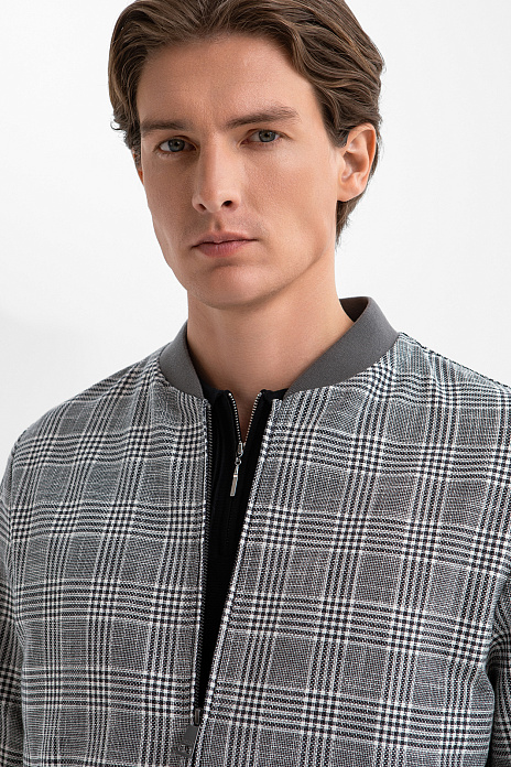 Бомбер в клетку из хлопка и льна, цвет Серый